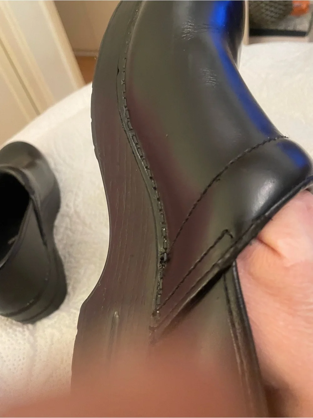 Black unisex Slip-On Clogs